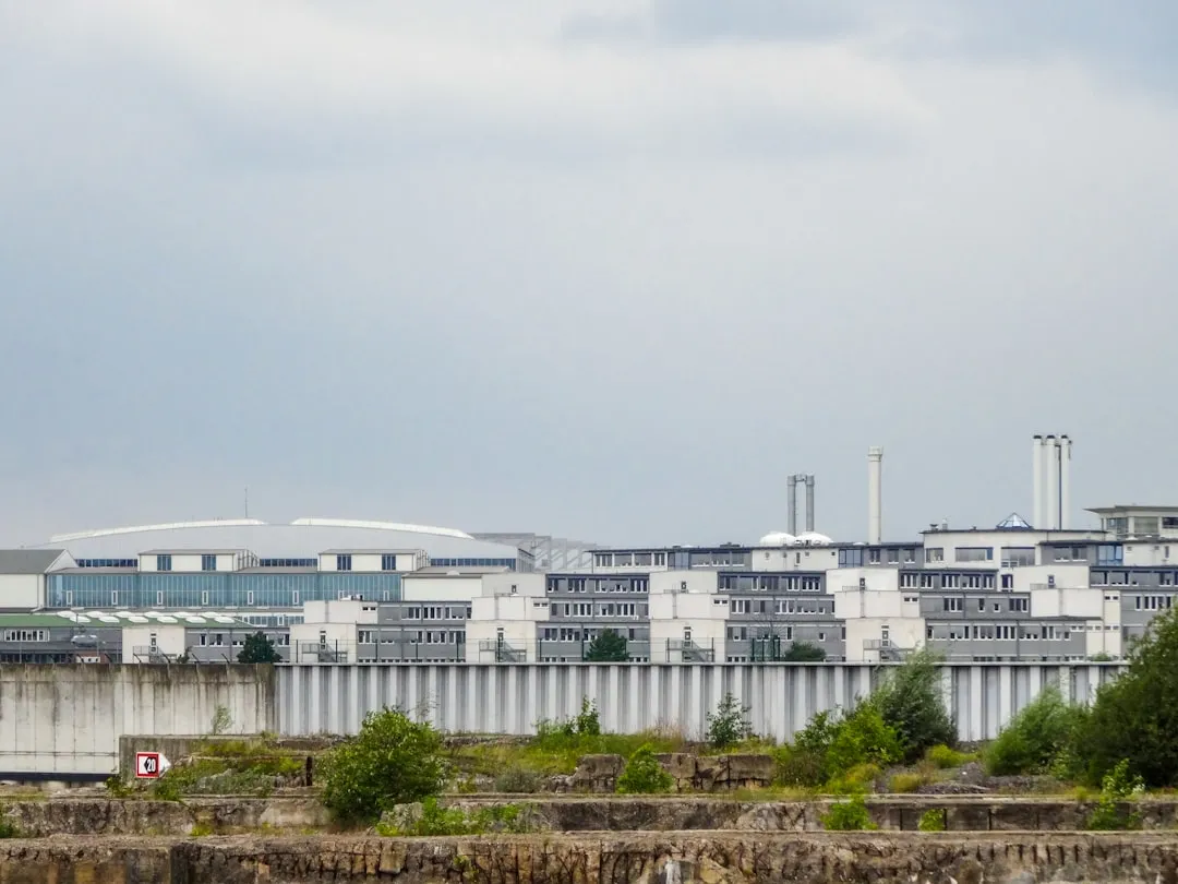 太阳能路灯定制化解决方案:从设计到安装的全流程解析